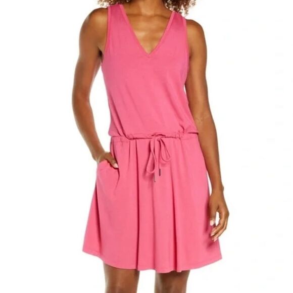 SWEATY BETTY TAKE IT EASY DROP‎ WAIST DRESS, size small NEW in tayberry pink - Picture 1 of 10